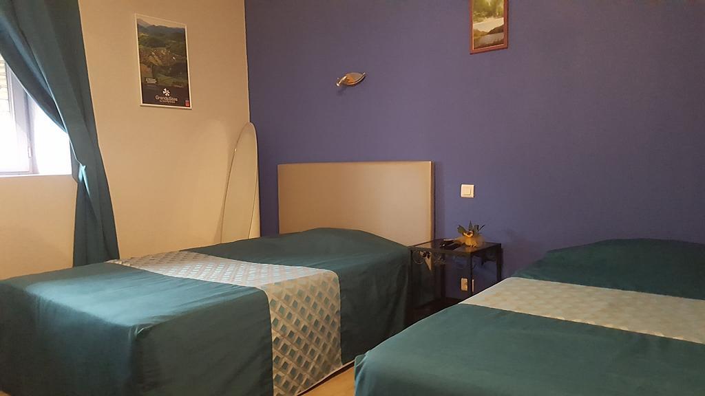 Hotel Le Gambetta Carmaux ภายนอก รูปภาพ