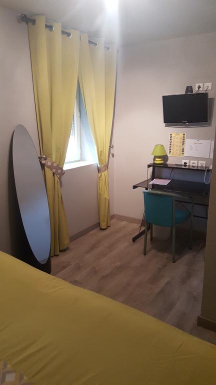 Hotel Le Gambetta Carmaux ภายนอก รูปภาพ