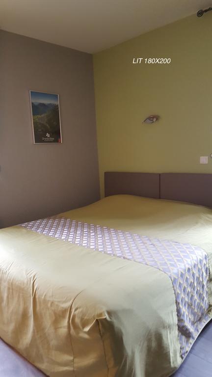 Hotel Le Gambetta Carmaux ภายนอก รูปภาพ
