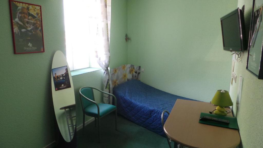 Hotel Le Gambetta Carmaux ห้อง รูปภาพ