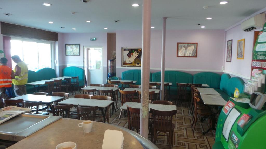 Hotel Le Gambetta Carmaux ภายนอก รูปภาพ