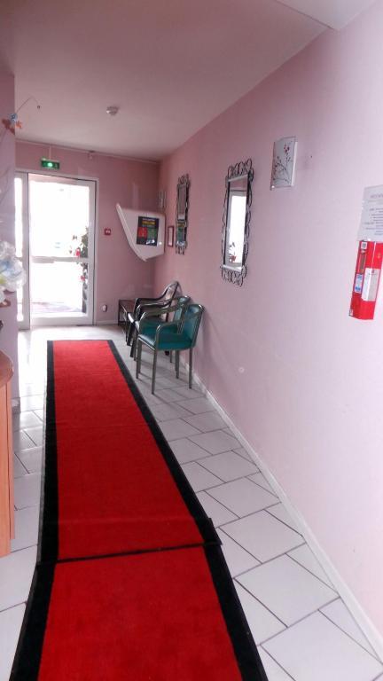 Hotel Le Gambetta Carmaux ภายนอก รูปภาพ